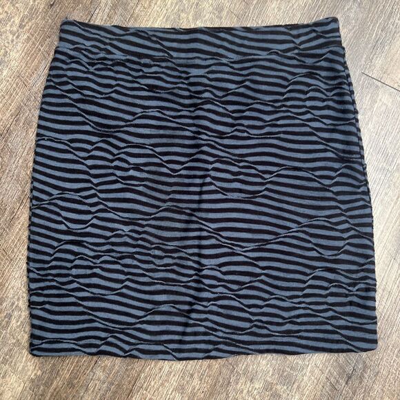 Free People Mini Skirt Size Medium Blue Black‎ Stripes - Picture 1 of 6